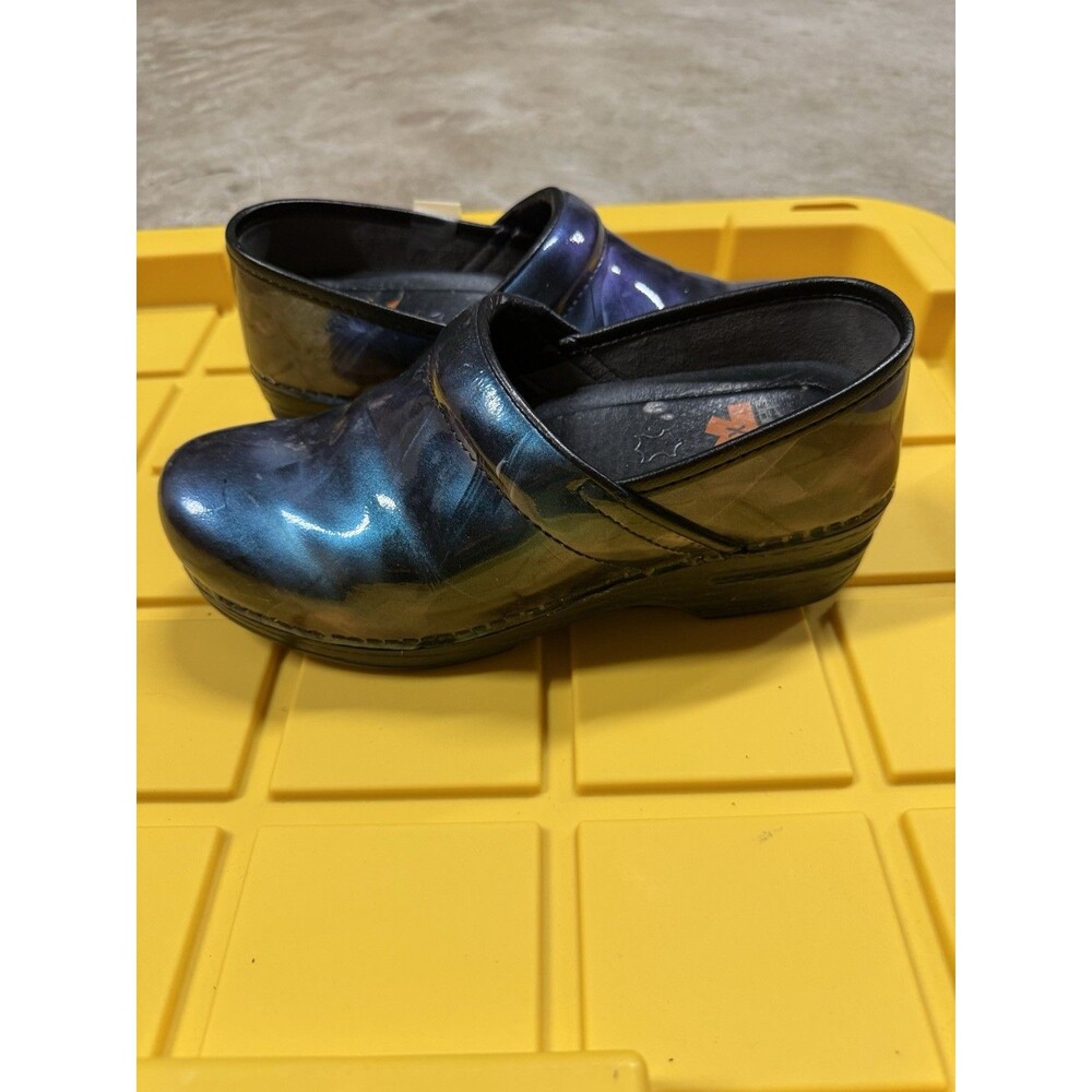 Dansko 37 XP Metallic Blue Clogs/Shoes Healthcare Nurse Size 37